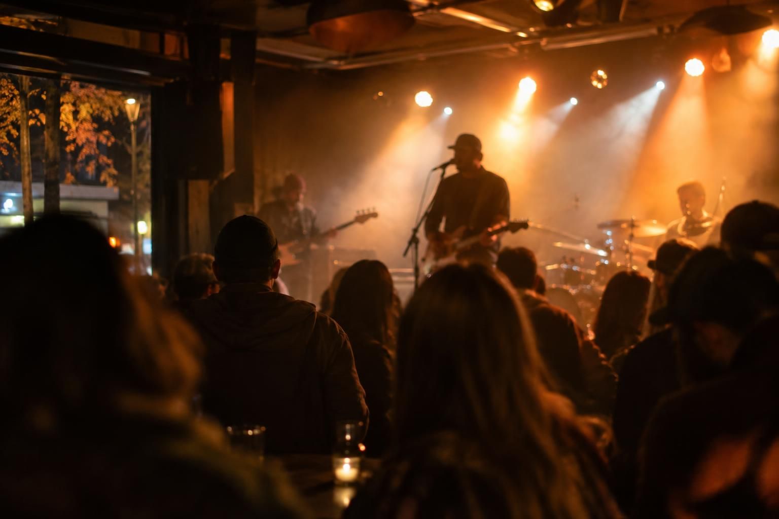 Live Music jasen colson 6:00 PM - 10:00 PM at Heart & Crown ByWard