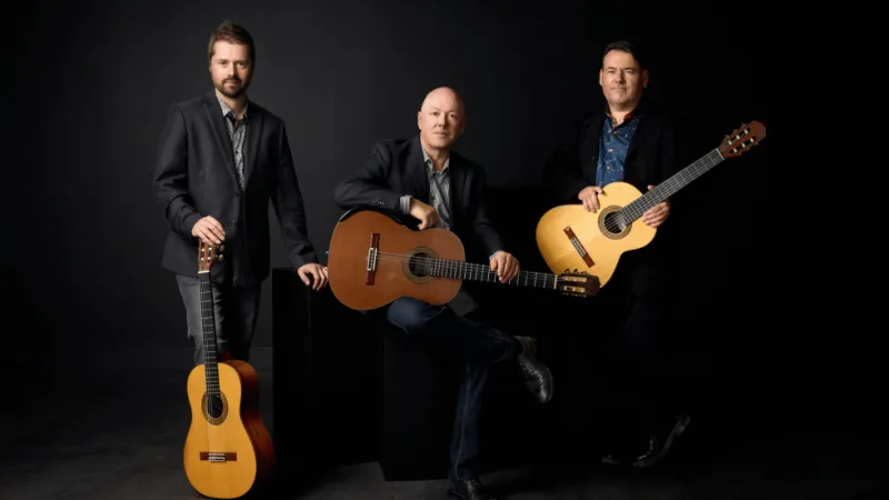 Montreal Guitar Trio: Christmas Around the World