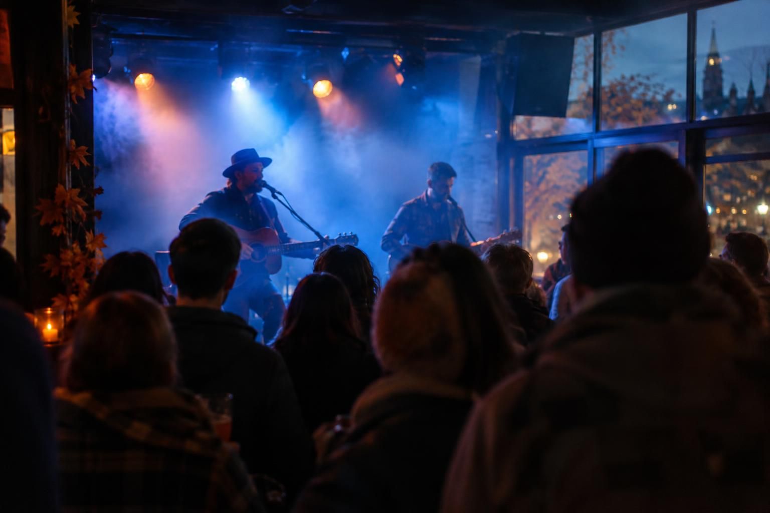 Live Music chris zimmerman duo 9:00 PM - 1:00 AM at Heart & Crown ByWard