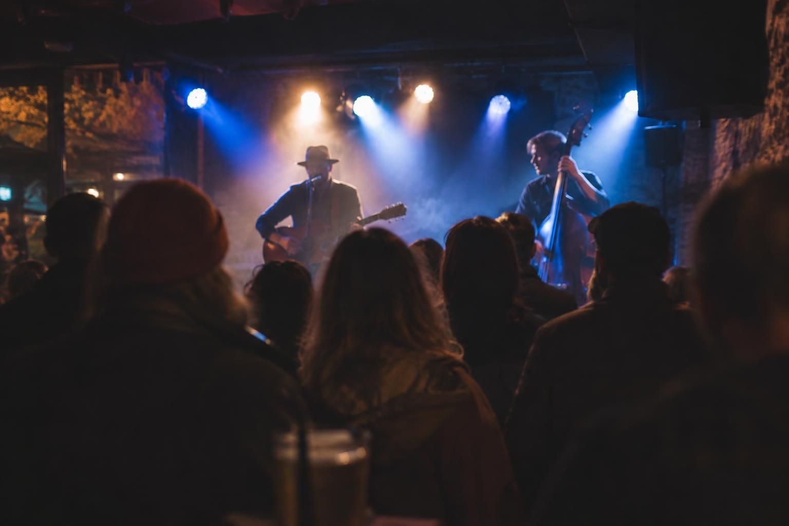 Live Music chris zimmerman duo 9:00 PM - 1:00 AM at Heart & Crown ByWard