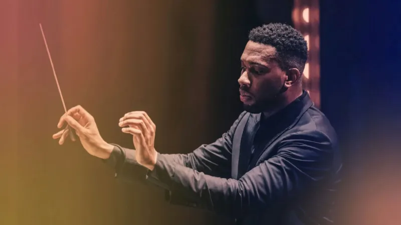Roderick Cox and the Scottish Symphony